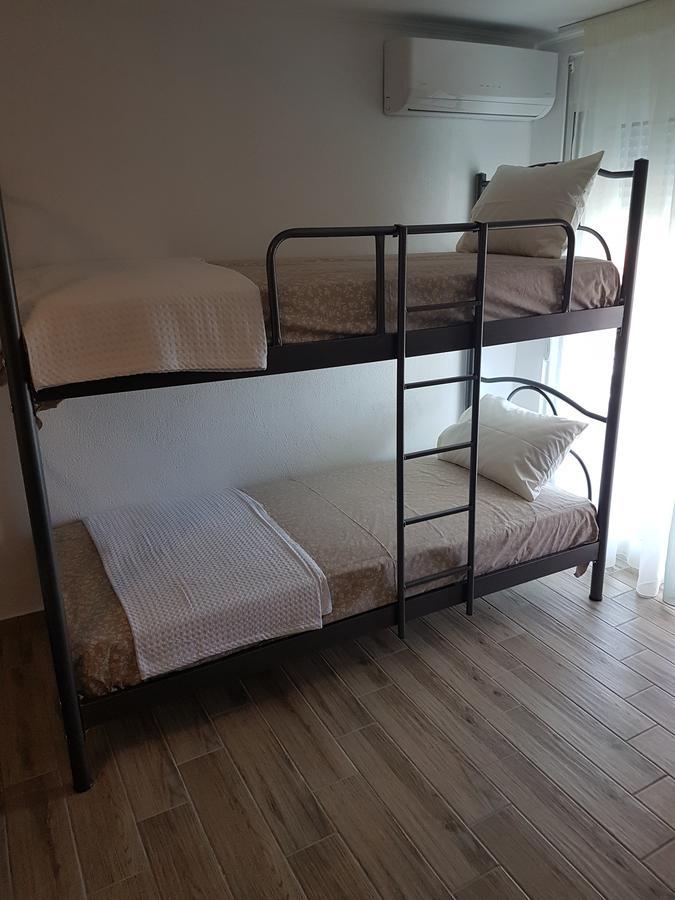 Villa Giannis Apartments Nea Vrasna Bagian luar foto