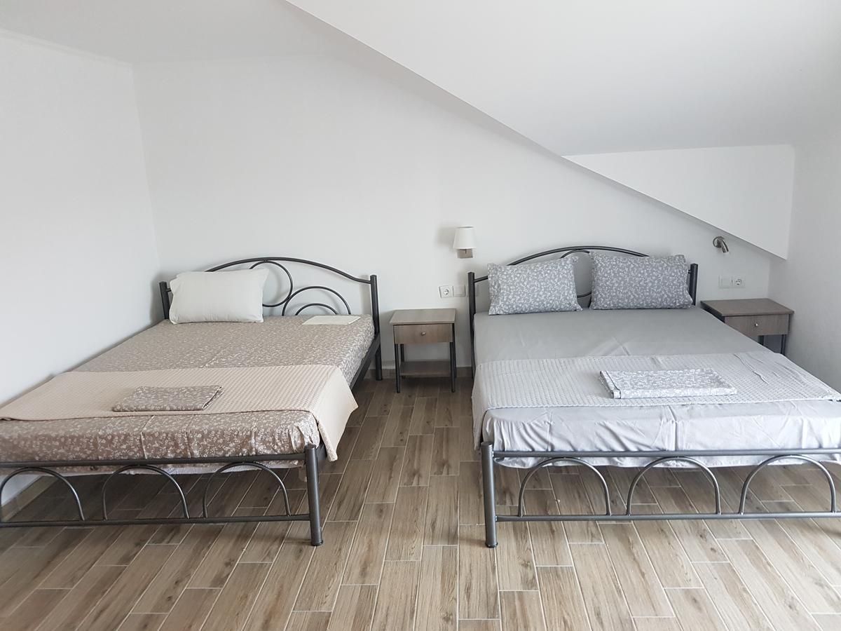 Villa Giannis Apartments Nea Vrasna Bagian luar foto