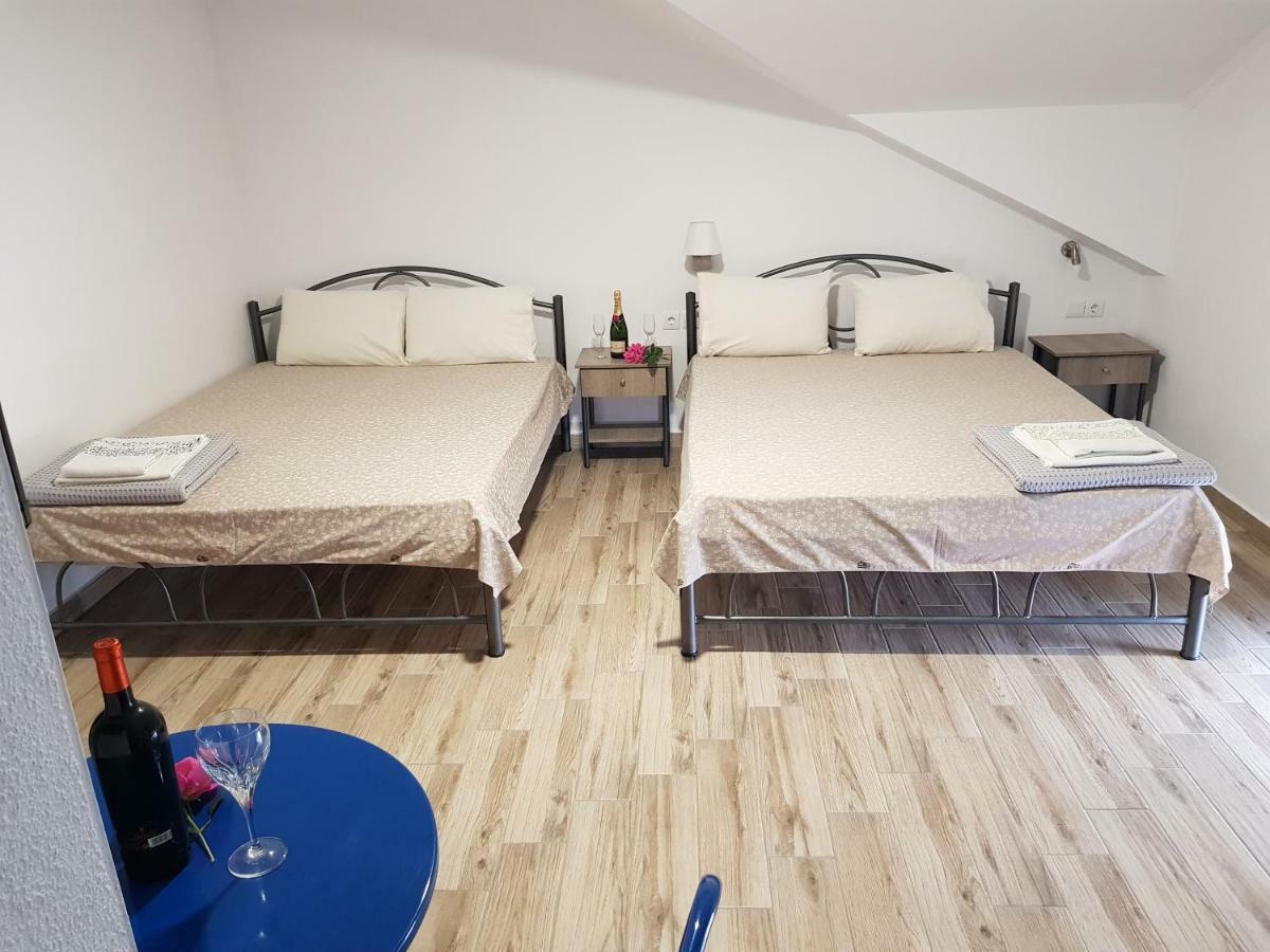 Villa Giannis Apartments Nea Vrasna Bagian luar foto